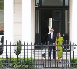Sus Majestades los Reyes, en Londres, para asistir a los actos con motivo de la Coronación de Su Majestad el Rey Carlos III del Reino Unido de Gran Br